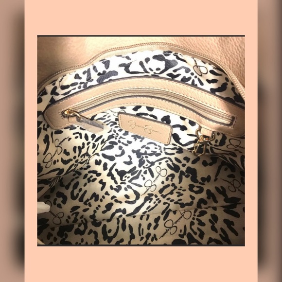 SOLD!!NWT- Jessica Simpson Purse - Picture 6 of 9